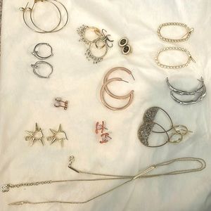 11 sets of beautiful earrings including Kendra & Chanel style.